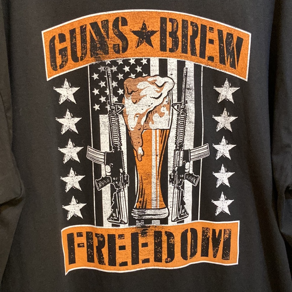 NWT Guns n’ Brew Tee